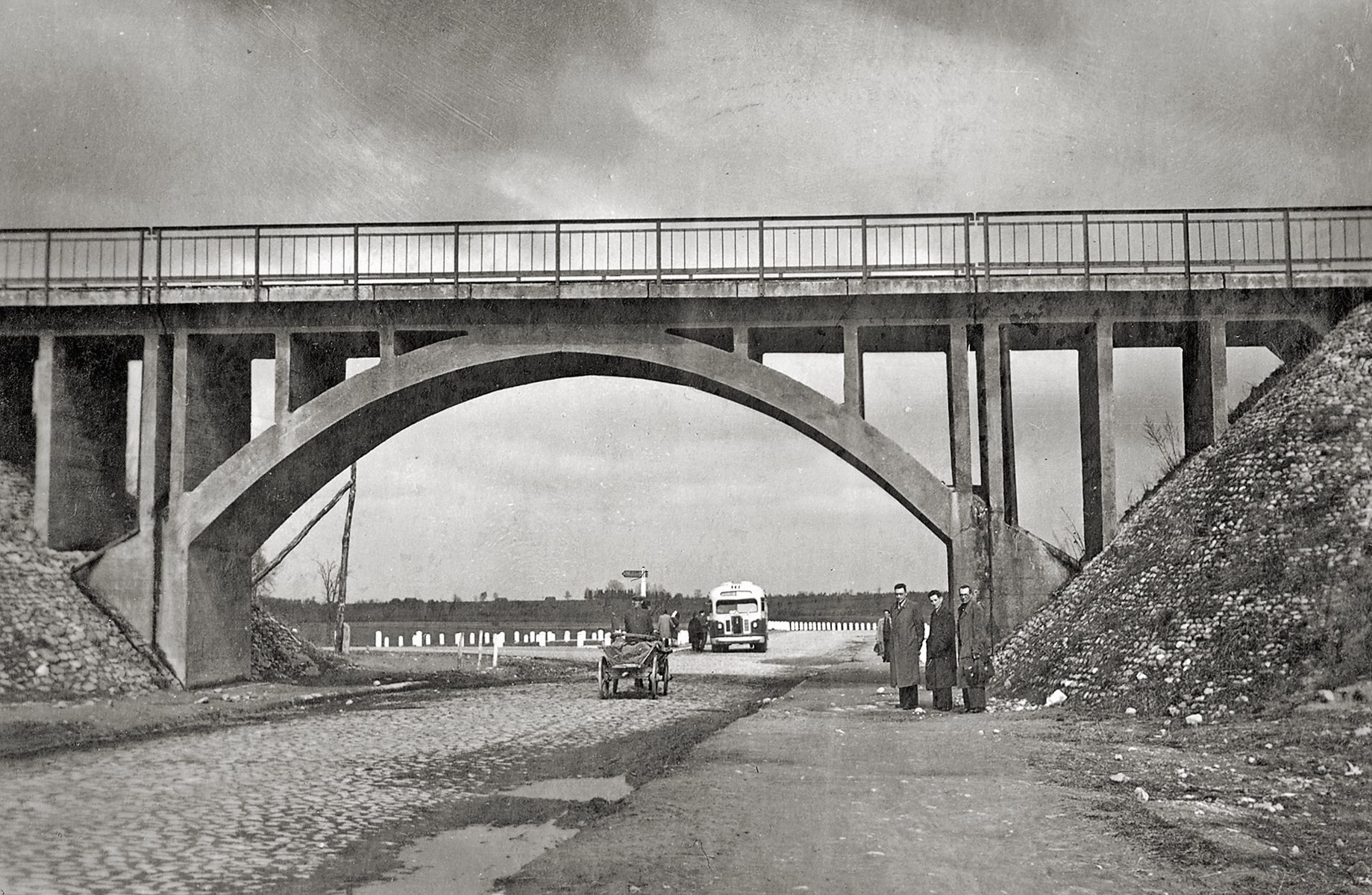 Kėdainių geležinkelio viadukas, 1954 m.