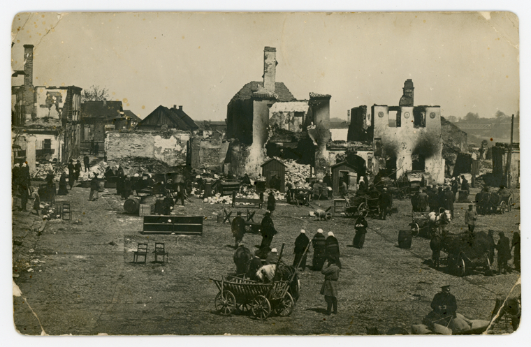 Kėdainių Didžiosios Rinkos aikštė po 1914 m. gaisro.
