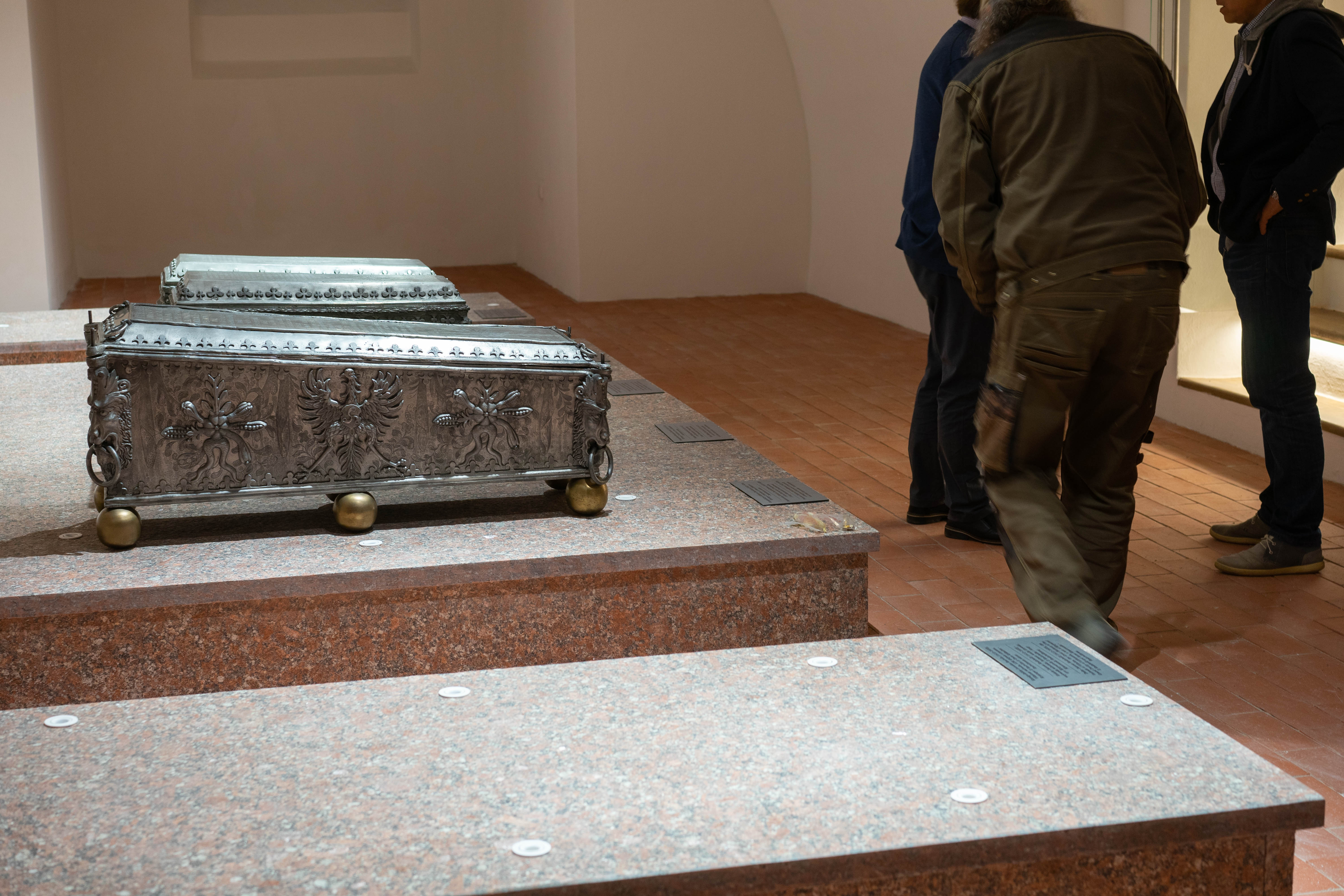 Po restauravimo darbų sarkofagai grįžta į evangelikų reformatų bažnyčią